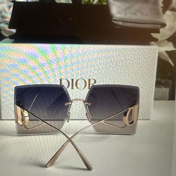 Christian Dior square Sunglasses in Current style - Picture 15 of 16